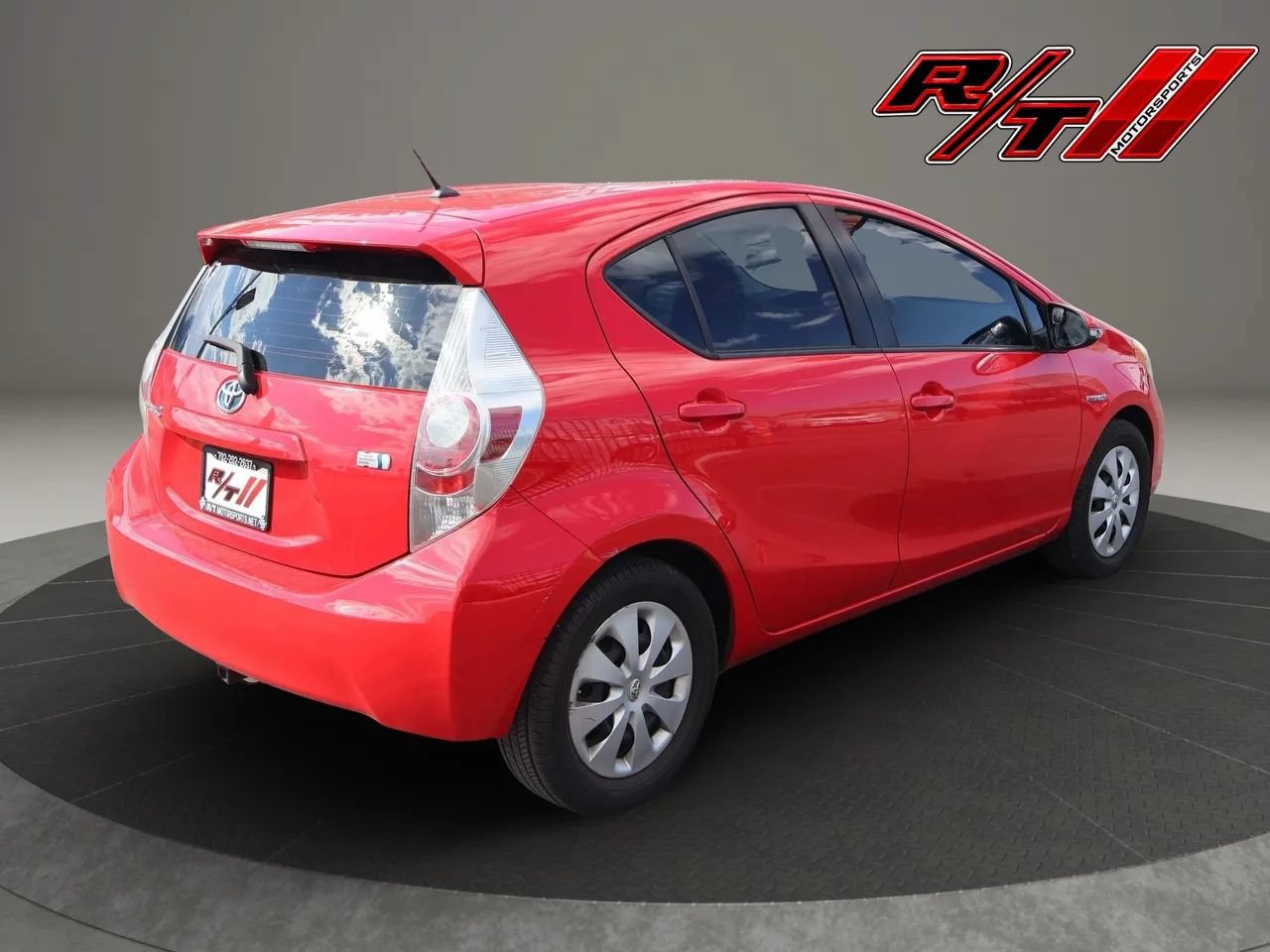 Used 2014 Toyota Prius C Two FWD image 7