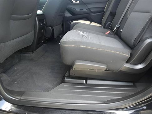 Used 2019 Chevrolet Traverse LS AWD/4WD image 19