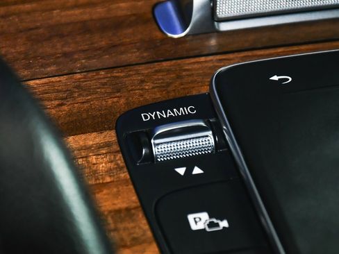 Used 2025 Mercedes-Benz GLS 450 4MATIC image 33