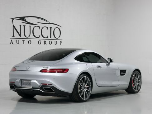 Used 2016 Mercedes-Benz AMG GT S image 3