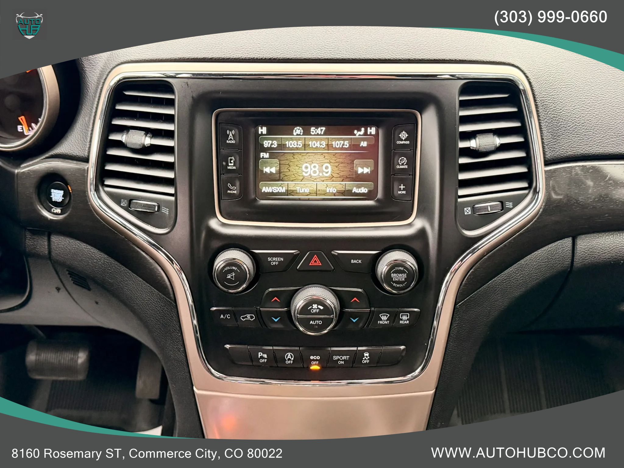 Used 2017 Jeep Grand Cherokee Laredo w/ Quick Order Package 23E AWD/4WD image 18