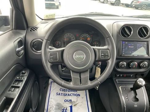 Used 2015 Jeep Patriot Latitude w/ Sun/Sound Group image 19