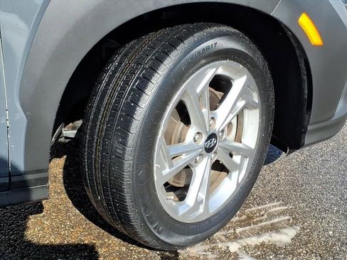 Used 2023 Hyundai Kona SEL w/ Convenience Package image 4