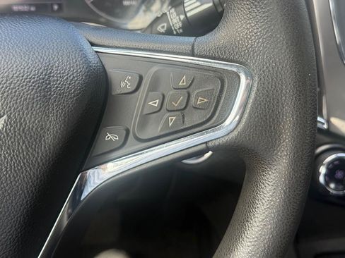 Used 2019 Chevrolet Cruze LT w/ LT True North Edition FWD image 15