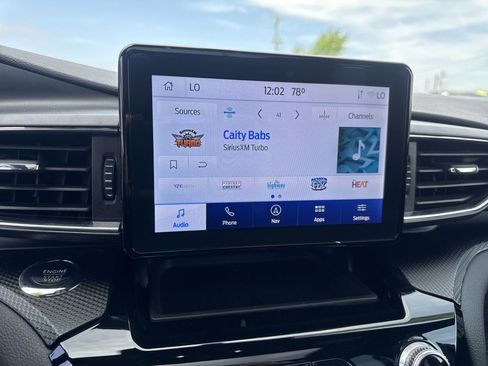 Used 2022 Ford Explorer ST-Line w/ Class IV Trailer Tow Package image 16