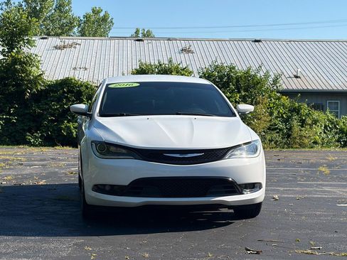 Used 2016 Chrysler 200 S w/ Comfort Group FWD image 9