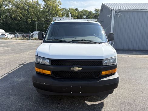 Used 2018 Chevrolet Express 2500 w/ Safety Package RWD image 6