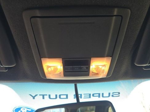 Used 2012 Ford F250 King Ranch w/ King Ranch w/Chrome Pkg image 19