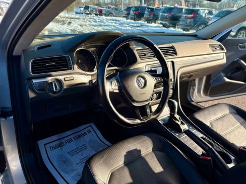 Used 2016 Volkswagen Passat 1.8T SE image 16