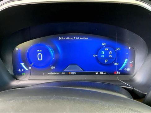 Used 2020 Ford Escape Titanium AWD/4WD image 23