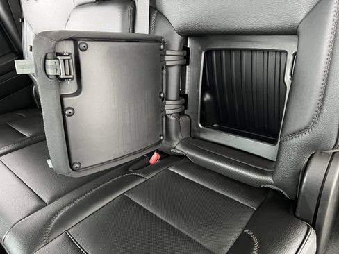 Used 2023 GMC Sierra 1500 Denali w/ Denali Carbonpro Edition AWD/4WD image 17