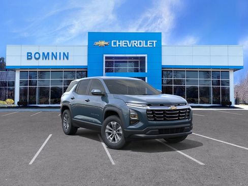 New 2026 Chevrolet Equinox LT AWD/4WD image 2