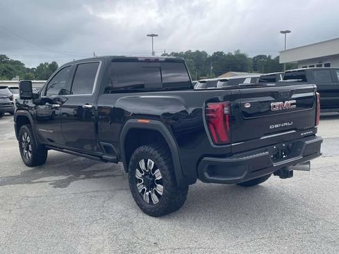 Used 2025 GMC Sierra 2500 Denali w/ Denali Reserve Package AWD/4WD image 5