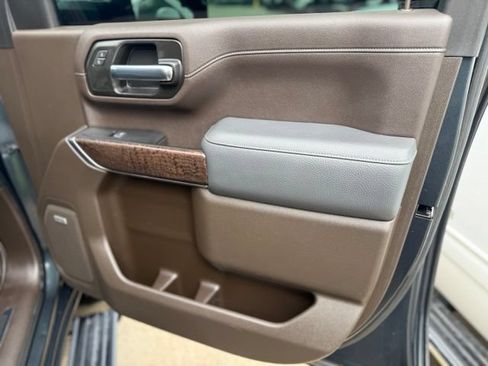 Used 2023 GMC Sierra 3500 Denali w/ Denali Ultimate Package AWD/4WD image 14