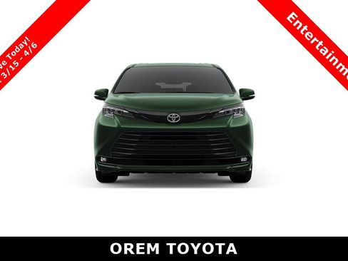 New 2026 Toyota Sienna XLE Woodland Edition image 17