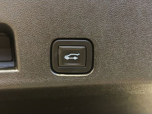 Used 2025 Buick Enclave Preferred image 30