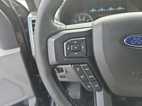 Used 2016 Ford F150 XLT w/ Equipment Group 302A Luxury image 17