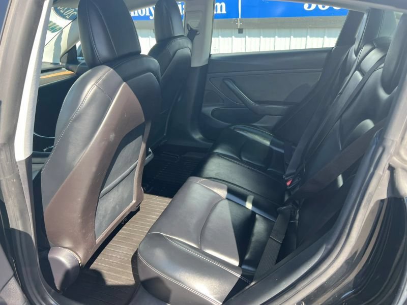 Used 2020 Tesla Model 3 Standard Range Plus RWD image 17