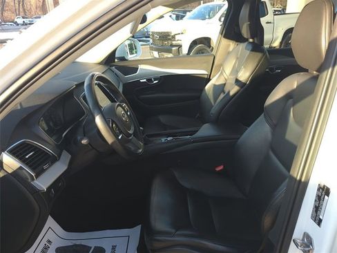 Used 2022 Volvo XC90 T5 Momentum w/ Climate Package image 20