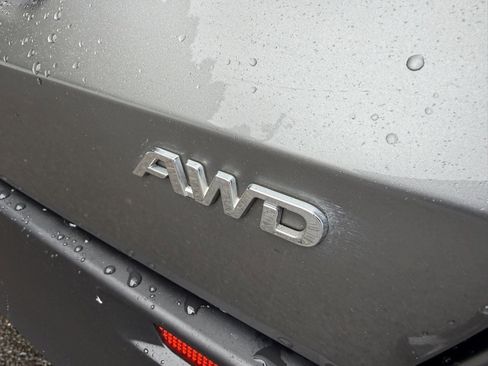 Used 2023 Toyota bZ4X XLE w/ Weather Package image 8