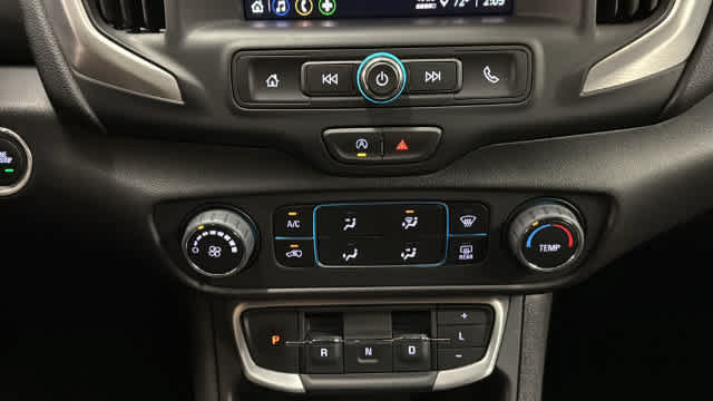 Used 2024 GMC Terrain SLE w/ Elevation Edition AWD/4WD image 4