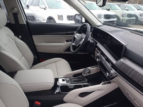 New 2025 Kia Telluride EX image 7