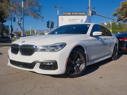 Used 2019 BMW 750i 750i MSport image 1