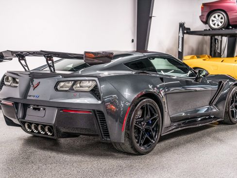 Used 2019 Chevrolet Corvette ZR1 image 8