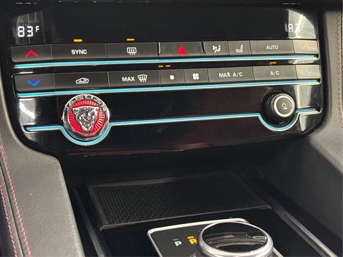 Used 2020 Jaguar F-PACE S image 39