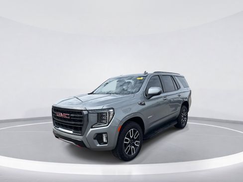 Used 2023 GMC Yukon AT4 AWD/4WD image 3