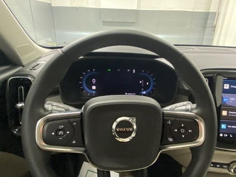 Certified 2024 Volvo XC40 B5 Plus w/ Protection Package Premier image 15