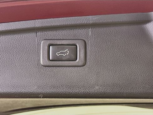 Used 2017 Subaru Outback 2.5i Limited AWD/4WD image 30