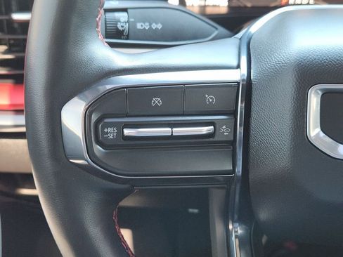 Used 2024 GMC Canyon AT4X image 29