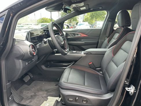 Used 2024 Chevrolet Equinox EV RS FWD image 16