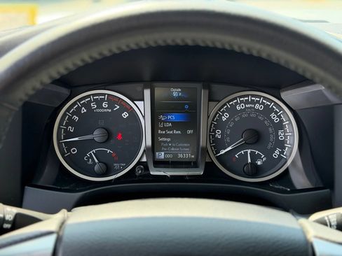 Used 2023 Toyota Tacoma SR5 w/ Technology Package AWD/4WD image 11