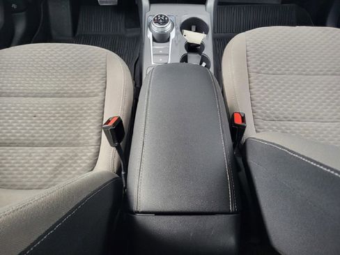 Used 2020 Ford Escape SE image 35