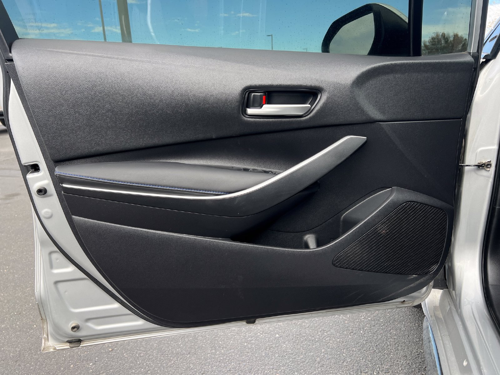 Used 2022 Toyota Corolla SE FWD image 28