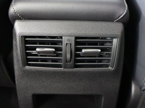 New 2025 Mitsubishi Outlander SE image 57