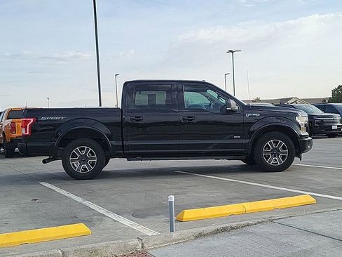 Used 2017 Ford F150 XLT w/ Equipment Group 301A Mid image 9