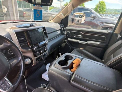 Used 2021 RAM 1500 Laramie AWD/4WD image 18