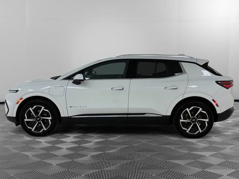 Certified 2025 Chevrolet Equinox EV LT FWD image 2