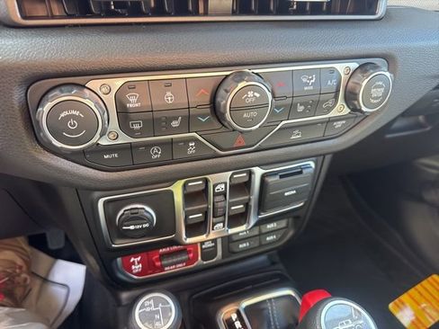 New 2026 Jeep Gladiator Willys image 19