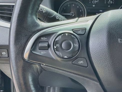 Used 2021 Buick Enclave Essence FWD image 38