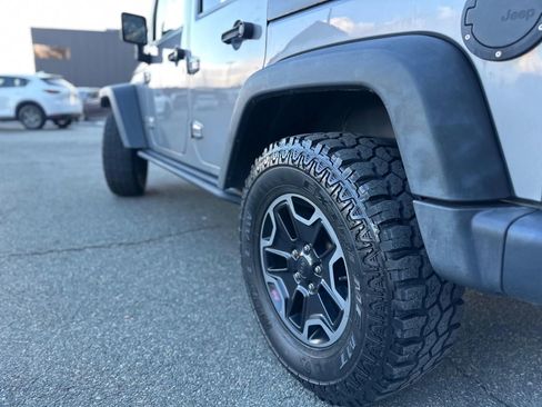 Used 2016 Jeep Wrangler Unlimited Rubicon image 26