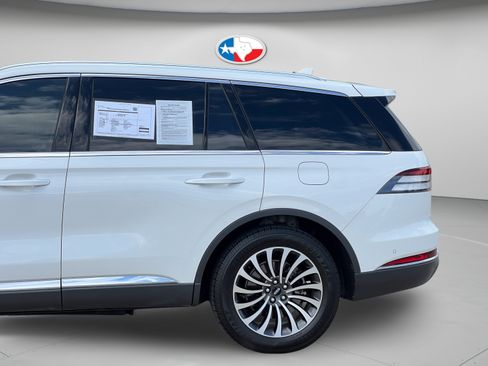 Certified 2023 Lincoln Aviator Reserve w/ Equipment Group 201A RWD image 32
