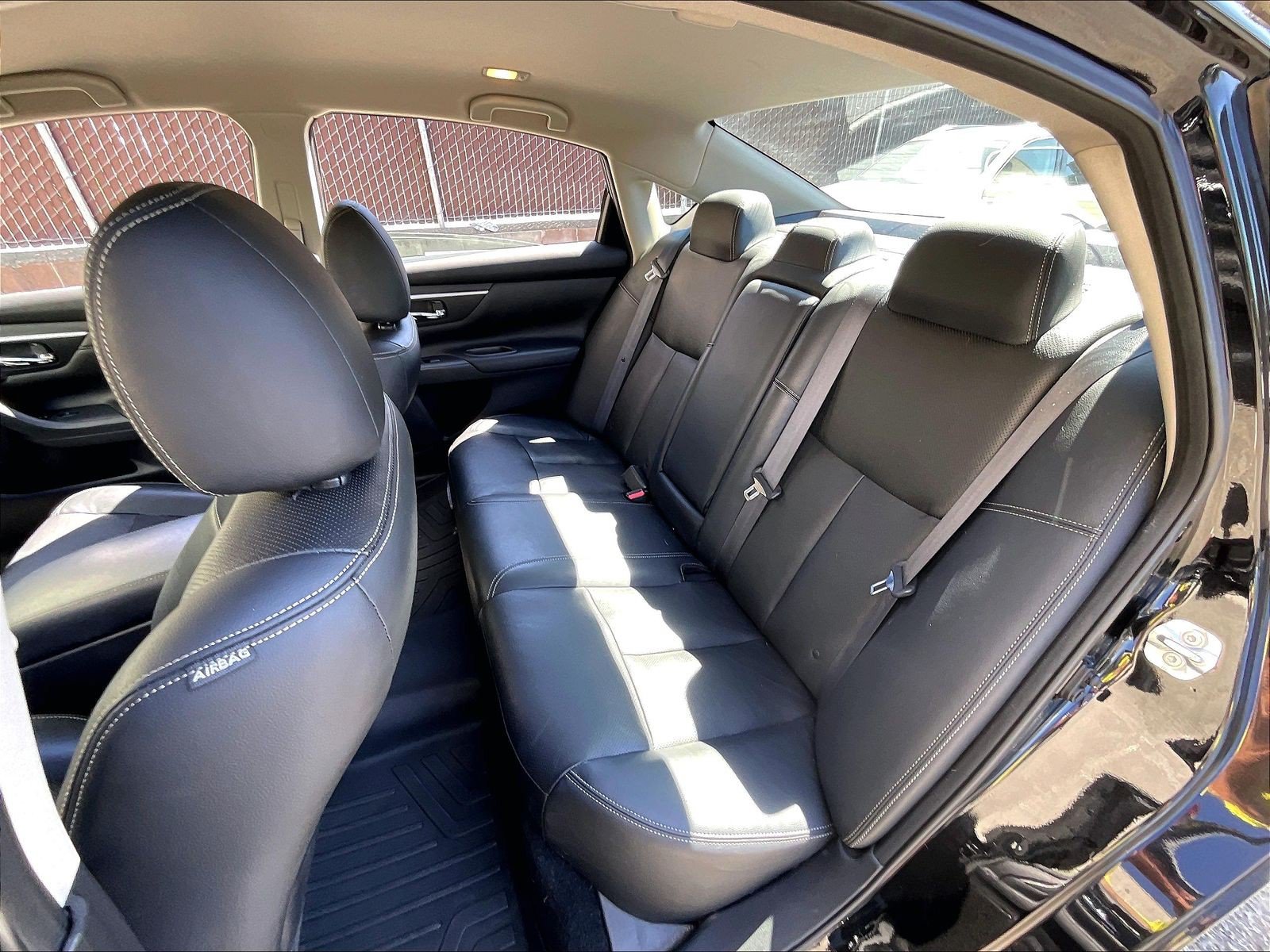 Used 2018 Nissan Altima 2.5 SL FWD image 24
