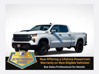 New 2026 Chevrolet Silverado 1500 Custom Trail Boss w/ LPO, Dark Essentials Package