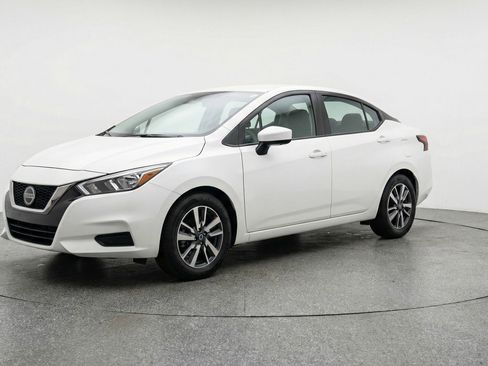 Used 2025 Nissan Versa SV FWD image 3