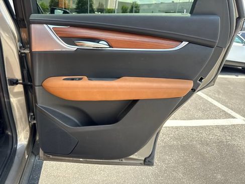 Used 2023 Cadillac XT5 Premium Luxury AWD/4WD image 13