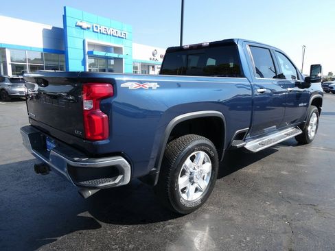 Certified 2020 Chevrolet Silverado 2500 LTZ w/ LTZ Plus Package image 5